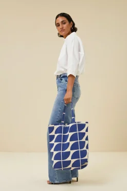 By bar canvas bag logo M |^ Taschen