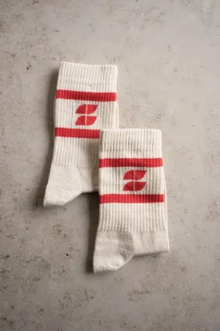 By bar logo uni socks | poppy red^ Socken