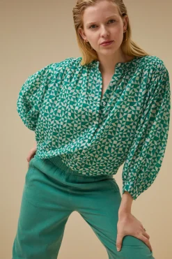 By bar lucy graphic blouse | graphic green^ Blusen